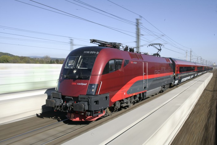 railjet1_72dpi