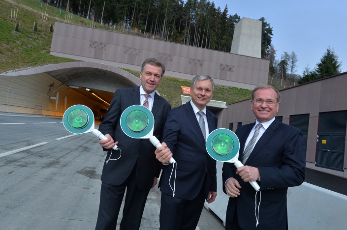 Klaus Schierhackl (ASFINAG), BM Alois Stöger, Alois Schedl (ASFINAG)<BR>Quelle: ASFINAG
