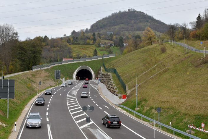 Scheibengipfel, der Verkehr rollt<BR>© Jürgen Meyer, Reutlinger General-Anzeiger